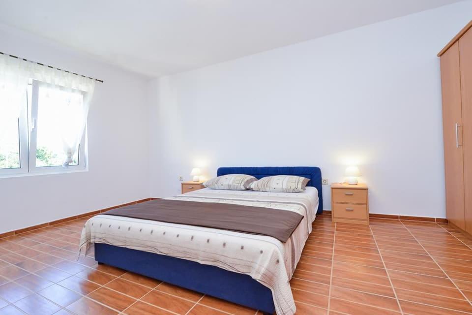 Sreca Apartment Near Beach With Bbq Bibinje Zewnętrze zdjęcie