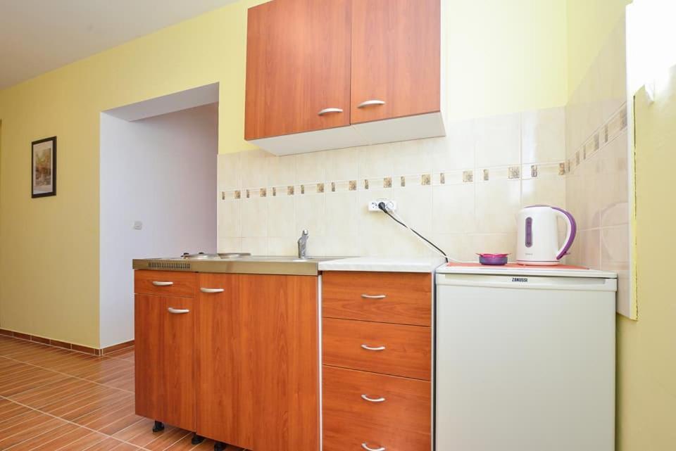 Sreca Apartment Near Beach With Bbq Bibinje Zewnętrze zdjęcie