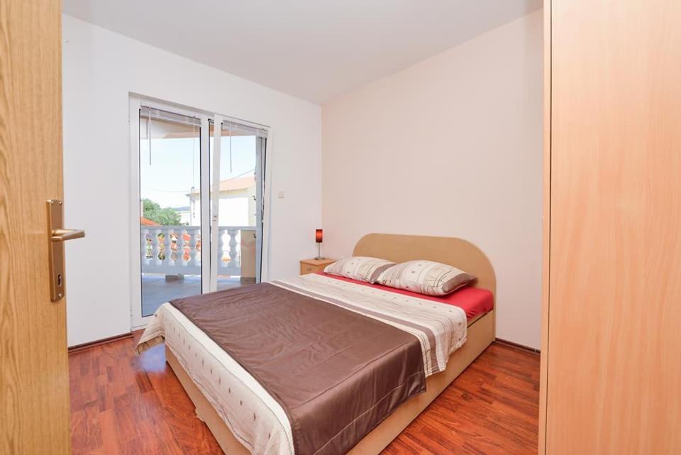 Sreca Apartment Near Beach With Bbq Bibinje Zewnętrze zdjęcie
