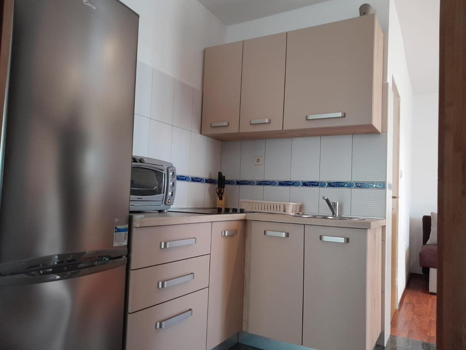 Sreca Apartment Near Beach With Bbq Bibinje Pokój zdjęcie
